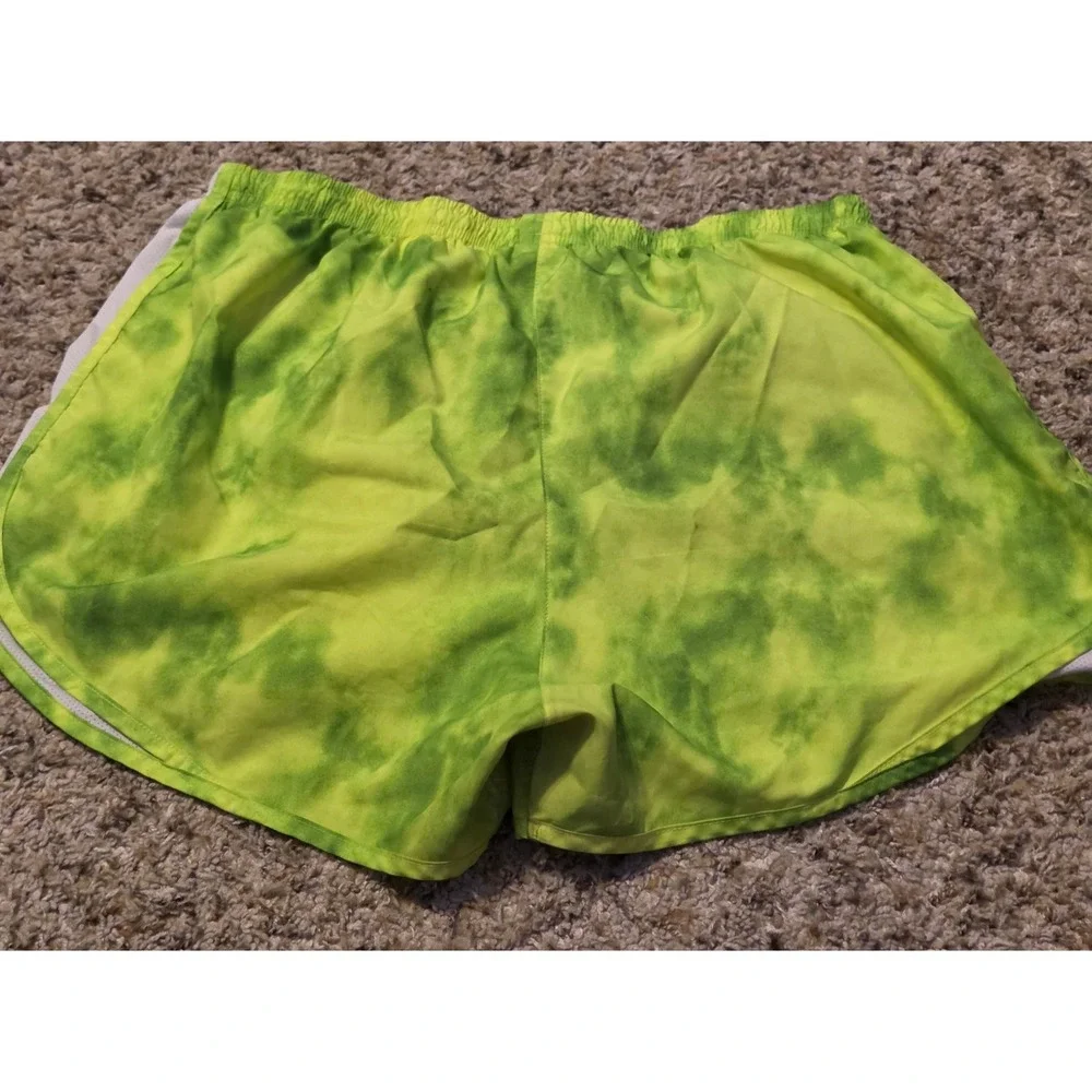 Nike Dri-Fit Tempo Running Shorts Women's Size Large Green Yellow Tie Dye‎